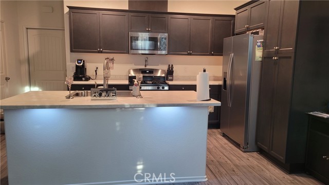 30490 Downtown Way, Menifee CA: https://media.crmls.org/medias/04077eb2-80ab-4acf-bf10-6adbabd7a8ed.jpg