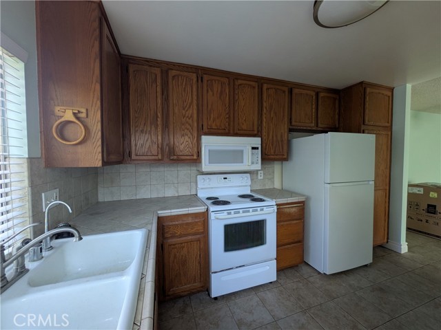 Detail Gallery Image 5 of 22 For 5428 E Snow Wood #D,  Anaheim,  CA 92807 - 2 Beds | 1 Baths