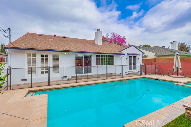 Detail Gallery Image 27 of 30 For 12640 Albers St, Valley Village,  CA 91607 - 6 Beds | 4 Baths