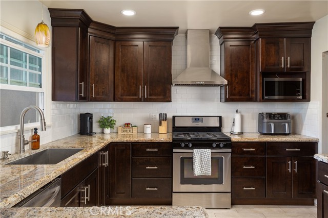Detail Gallery Image 16 of 31 For 521 S Dustin Pl, Anaheim,  CA 92806 - 3 Beds | 2 Baths
