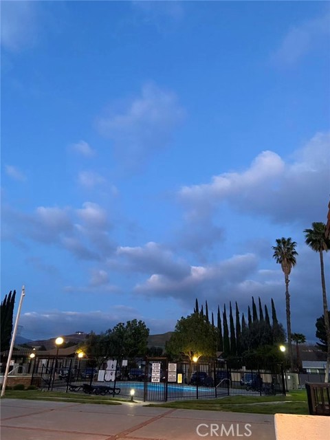 Detail Gallery Image 3 of 13 For 31928 Cinnabar, Castaic,  CA 91384 - 3 Beds | 2 Baths