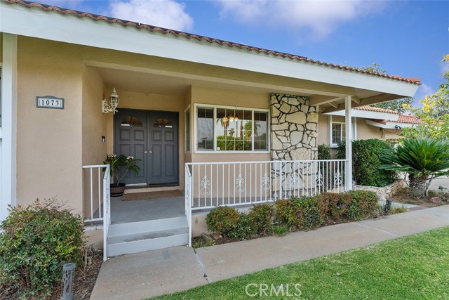 1073 E Knollcrest Drive, Covina CA: https://media.crmls.org/medias/0408f9f7-5a58-48da-b9bf-5c8b15c12f00.jpg