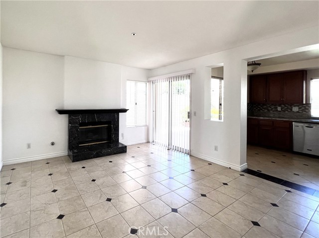 Detail Gallery Image 6 of 18 For 13764 Bay, Fontana,  CA 92336 - 3 Beds | 2/1 Baths