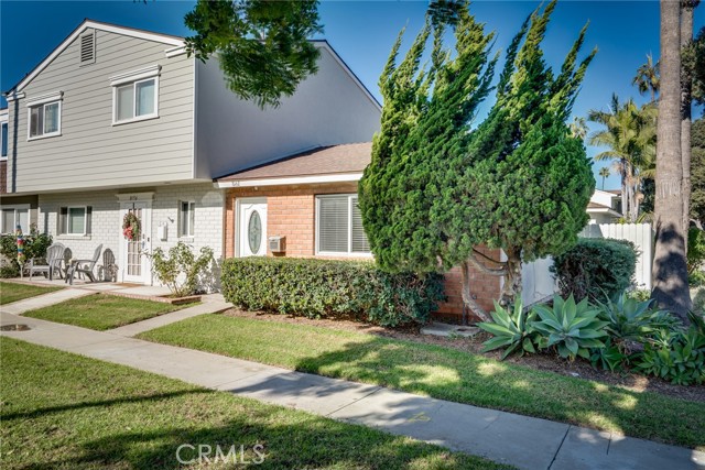 Front Image Thumbnail for CROC25270161