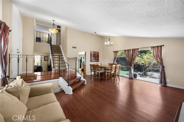 Detail Gallery Image 13 of 36 For 9906 Cedar Ct, Cypress,  CA 90630 - 3 Beds | 2/1 Baths