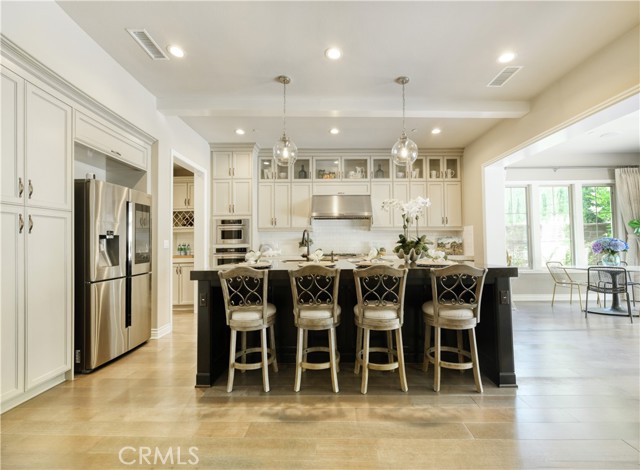 46 Shadybend, Irvine CA: https://media.crmls.org/medias/040a7648-2783-4e8f-a6e0-7a93c460277e.jpg