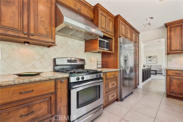 20681 Via Amarilla, Yorba Linda CA: https://media.crmls.org/medias/040ad3dd-3a13-4035-bdcf-428da444772e.jpg
