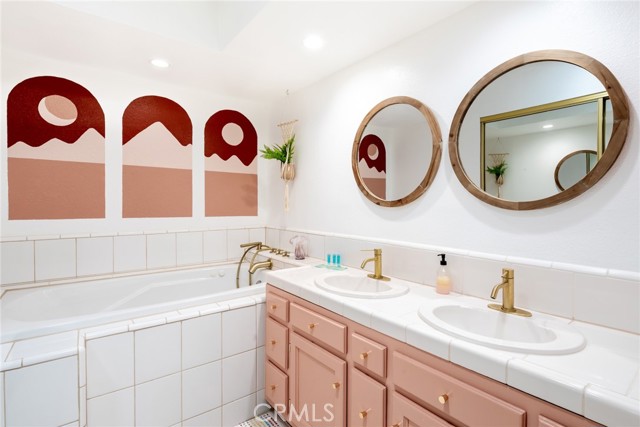 57966 El Dorado Drive, Yucca Valley CA: https://media.crmls.org/medias/040b0204-6b5a-48bf-ae63-798fa993d29c.jpg