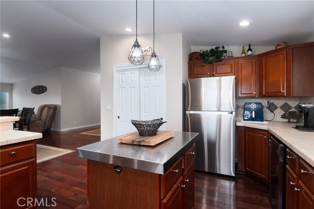 Detail Gallery Image 11 of 75 For 5550 Las Tablas Bay Dr, Paso Robles,  CA 93446 - 4 Beds | 3 Baths