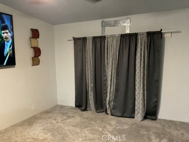15678 AVION Lane, Victorville CA: https://media.crmls.org/medias/040b172e-547e-4aad-b238-ccdb0add3653.jpg