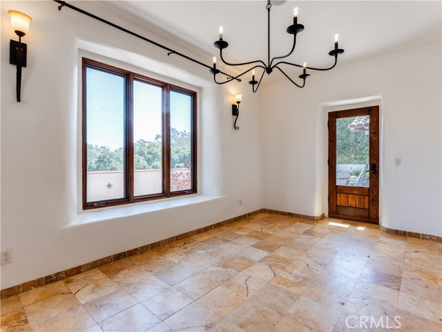 Detail Gallery Image 9 of 39 For 343 Katy Canyon Way, Arroyo Grande,  CA 93420 - 3 Beds | 2 Baths