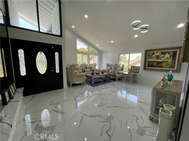 660 S Covered Wagon, Anaheim Hills CA: https://media.crmls.org/medias/040be792-3552-47b9-8805-317f9253382c.jpg