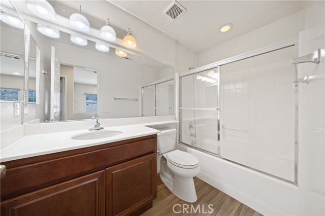 29101 Springshores Drive, Menifee CA: https://media.crmls.org/medias/040c972e-1647-4c68-837f-5bf1adba6127.jpg