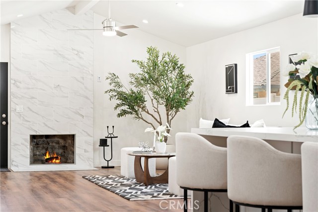 215 E Sierra Madre Avenue, Azusa CA: https://media.crmls.org/medias/040ca563-c91f-4669-b920-8794b264cabb.jpg