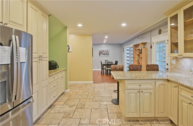 Detail Gallery Image 10 of 22 For 12442 Rye St, Studio City,  CA 91604 - 4 Beds | 2/1 Baths