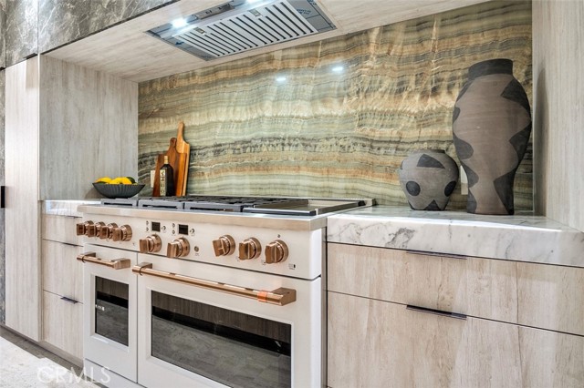 Detail Gallery Image 12 of 68 For 505 17th St, Huntington Beach,  CA 92648 - 3 Beds | 2/1 Baths