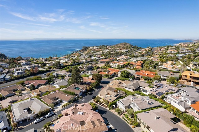 Detail Gallery Image 32 of 33 For 806 Emerald Bay, Laguna Beach,  CA 92651 - 4 Beds | 3/2 Baths