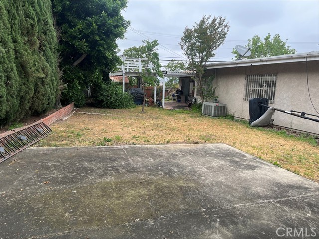 1308 E Sunview Drive, Orange CA: https://media.crmls.org/medias/040ff589-857c-4824-b3d7-2291c23db01b.jpg