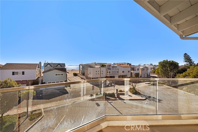 Detail Gallery Image 27 of 43 For 5512 Seashore, Newport Beach,  CA 92663 - 3 Beds | 3 Baths