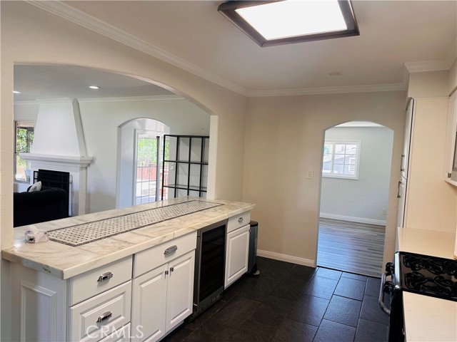 Detail Gallery Image 2 of 6 For 16708 Rinaldi St, Granada Hills,  CA 91344 - 4 Beds | 2 Baths