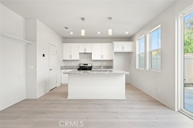 Detail Gallery Image 5 of 41 For 123 Colorado, Pomona,  CA 91766 - 4 Beds | 3 Baths