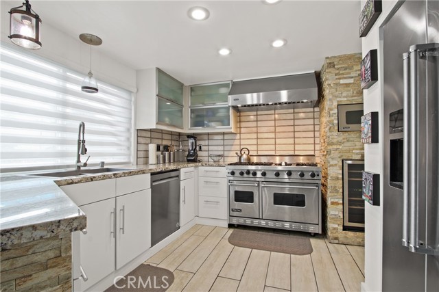 1107 Woodbury Drive, Harbor City CA: https://media.crmls.org/medias/0410eb9f-f67e-4a62-a98e-2afb8bfa74cf.jpg