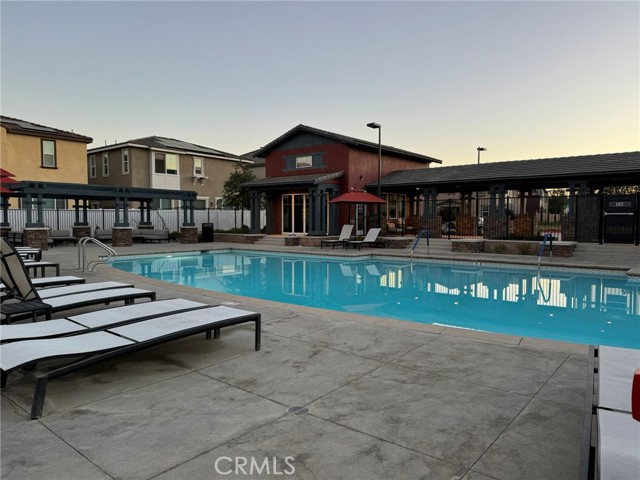40247 Birchfield Drive, Temecula CA: https://media.crmls.org/medias/04112070-d8eb-4053-8d75-6bae1170aa34.jpg
