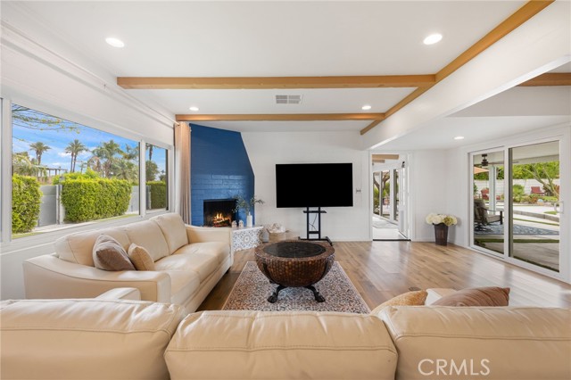 Detail Gallery Image 14 of 72 For 73955 Catalina Way, Palm Desert,  CA 92260 - 4 Beds | 3 Baths