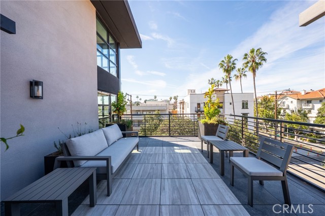 Detail Gallery Image 23 of 26 For 150 S Oak Knoll Ave #105,  Pasadena,  CA 91101 - 2 Beds | 2 Baths