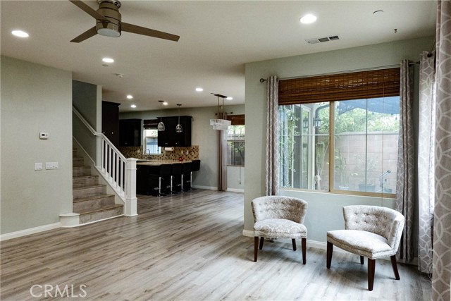 Detail Gallery Image 5 of 44 For 181 Bright Poppy, Irvine,  CA 92618 - 4 Beds | 3 Baths