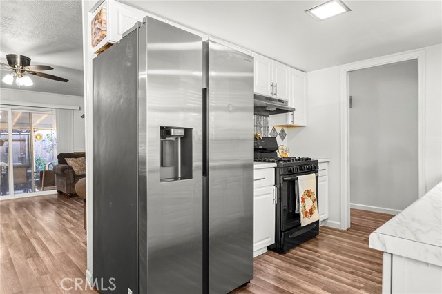 1171 Peach Street, Corning CA: https://media.crmls.org/medias/0412790b-4699-4d8f-a94f-3438577deb43.jpg