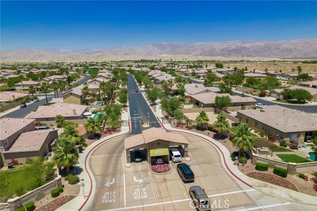 43875 Spiaggia Place, Indio CA: https://media.crmls.org/medias/0412b5e0-2378-45fb-9478-b2ea6effe4ce.jpg