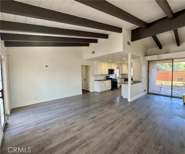 Detail Gallery Image 4 of 6 For 14202 Elmbrook Dr, La Mirada,  CA 90638 - 3 Beds | 2 Baths