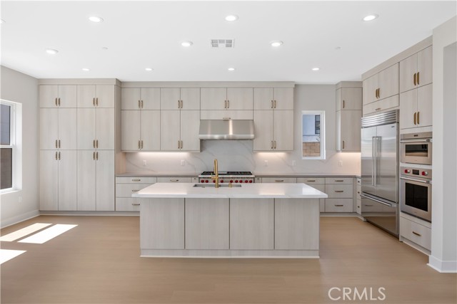173 Creation, Irvine CA: https://media.crmls.org/medias/0413c0c0-c855-4087-b892-c28a153e8438.jpg