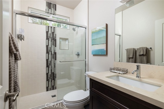 Detail Gallery Image 11 of 32 For 135 Walnut St, Costa Mesa,  CA 92627 - 4 Beds | 3 Baths