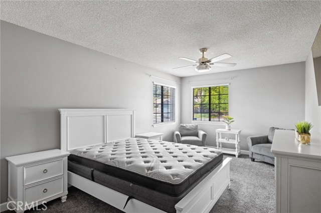 7209 Copper Creek Way, Bakersfield CA: https://media.crmls.org/medias/04151f61-03c9-4ccd-9936-30cecdd1e677.jpg