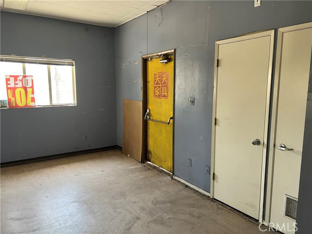 MLS #WS25176873 image #5