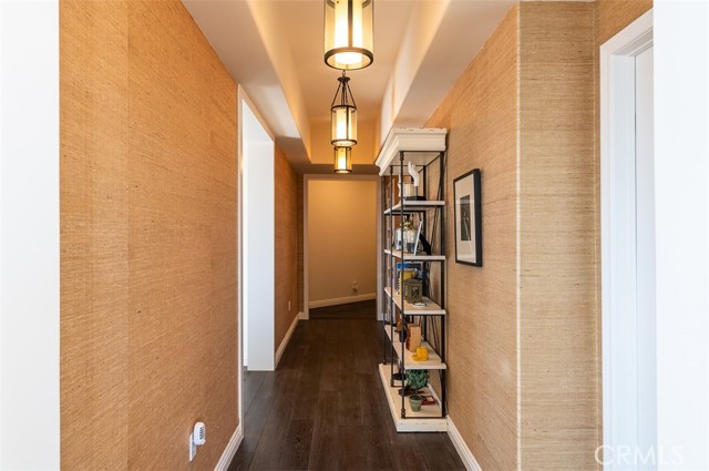 Detail Gallery Image 8 of 38 For 670 Caruso Ave, Glendale,  CA 91210 - 3 Beds | 2/1 Baths