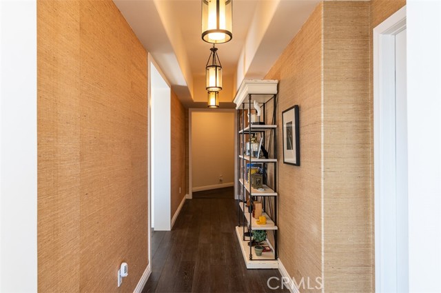 Detail Gallery Image 8 of 38 For 670 Caruso Ave, Glendale,  CA 91210 - 3 Beds | 2/1 Baths