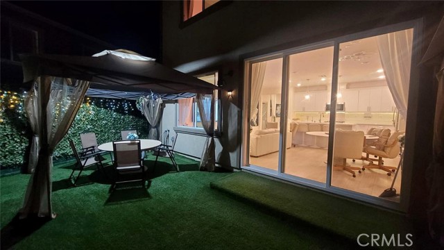 20910 Jennings Way, Newhall CA: https://media.crmls.org/medias/0416925f-3713-45d1-ac89-454b74f7379f.jpg