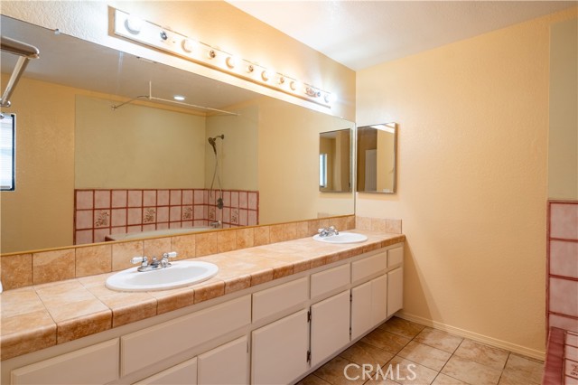 Detail Gallery Image 19 of 31 For 18625 Catalina Rd, Victorville,  CA 92395 - 3 Beds | 2 Baths