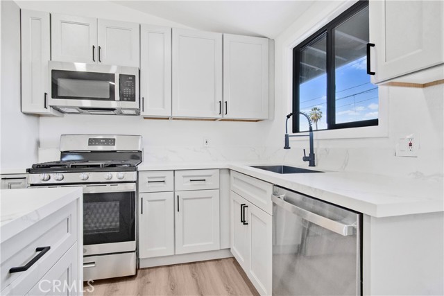 Detail Gallery Image 10 of 27 For 16351 Shadybend Dr, Hacienda Heights,  CA 91745 - 3 Beds | 2 Baths