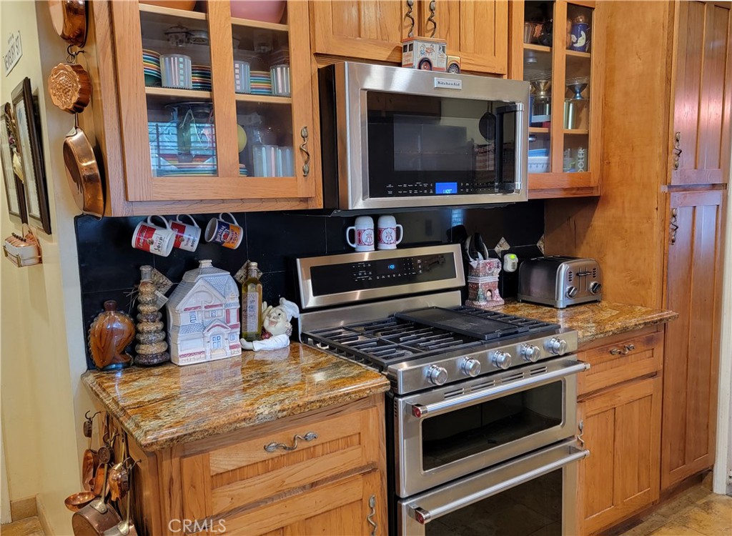 741 W 19th Street
