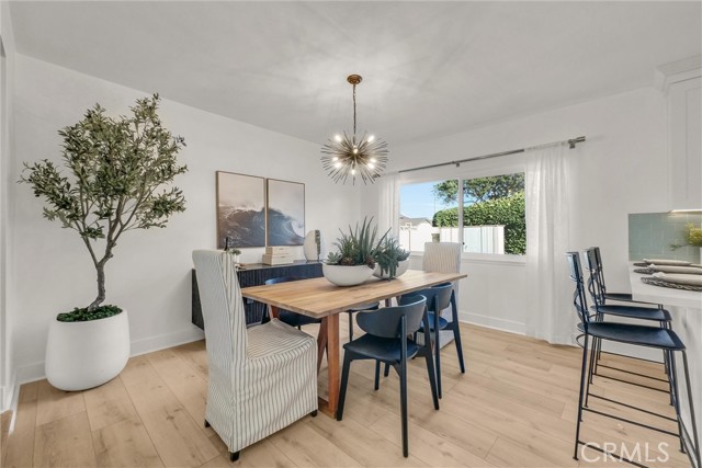 Detail Gallery Image 6 of 34 For 9122 Windsor Cir, Cypress,  CA 90630 - 4 Beds | 3 Baths