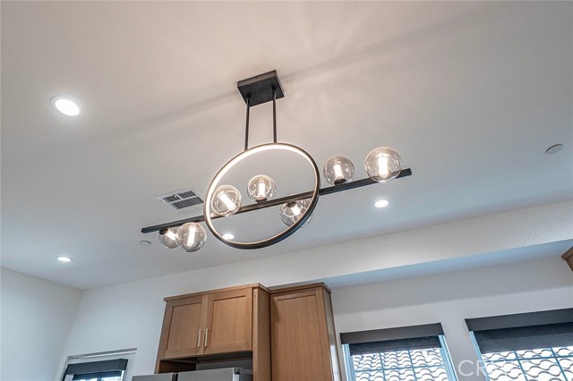 Detail Gallery Image 14 of 29 For 6747 Pickering #B,  Whittier,  CA 90601 - 3 Beds | 2/1 Baths