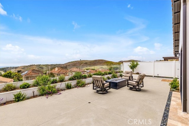 15 Segovia, San Clemente CA: https://media.crmls.org/medias/04181927-7e1f-40ae-8e6d-ccc2e42d5d88.jpg