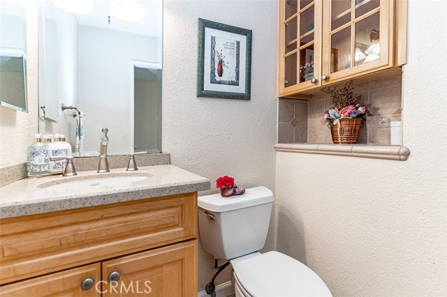 14 Rainbow Ridge Road, Phillips Ranch CA: https://media.crmls.org/medias/04184cd0-9d08-4106-aec6-ddd432d637ce.jpg