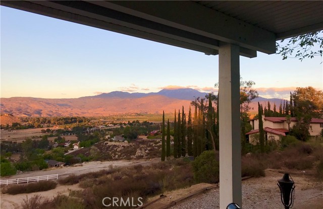 28291 Vista Del Valle, Hemet CA: https://media.crmls.org/medias/0419156e-d0dd-4fd8-be8d-c9d5b7d9c5a1.jpg