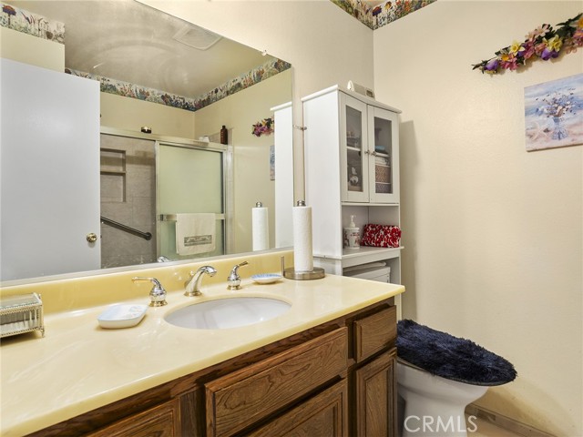 10634 Deering Avenue photo 35
