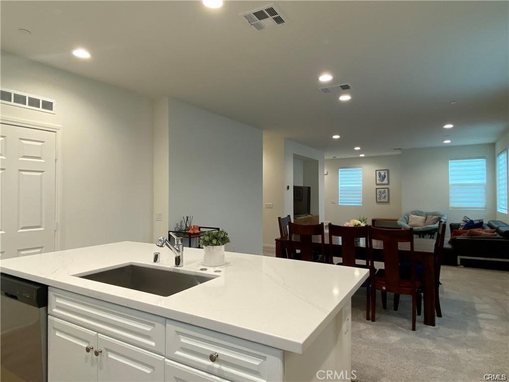 04193c5f 5d6f 46cc A58d 26d5890ab89b